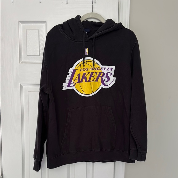 Official NBA Los Angeles Lakers Sweatshirt - Picture 1 of 5